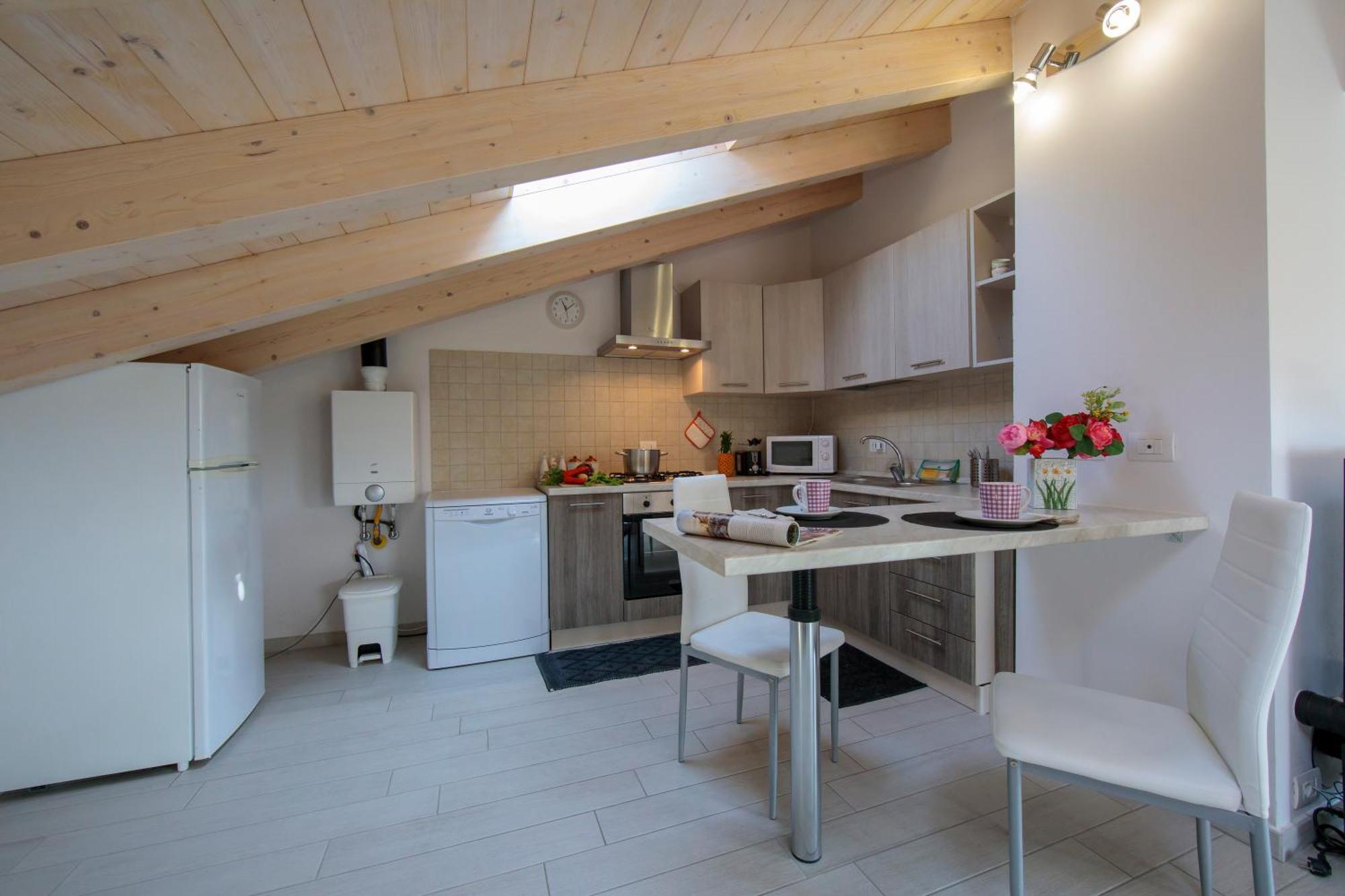 Silver Lake Apartment - Happy Rentals Angera Dış mekan fotoğraf